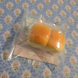 食パン パン ふわふわ 食品 食べ物 グッズ スクイーズ キーホルダー