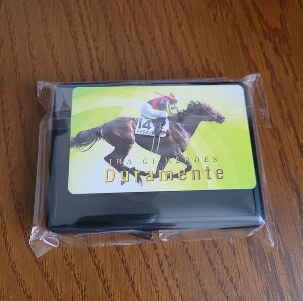 新品未開封品 JRA 競馬 ピンバッジ カード シール ドゥラメンテ 非売品