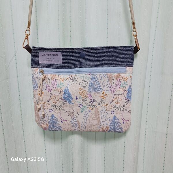 サコッシュ クロスボディバッグ ショルダーバッグ ペタンコ ハンドメイド