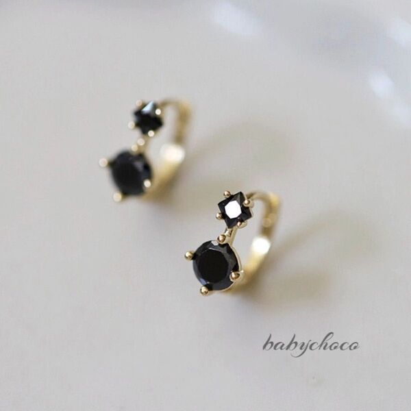 ピアス ブラックCZフープピアス