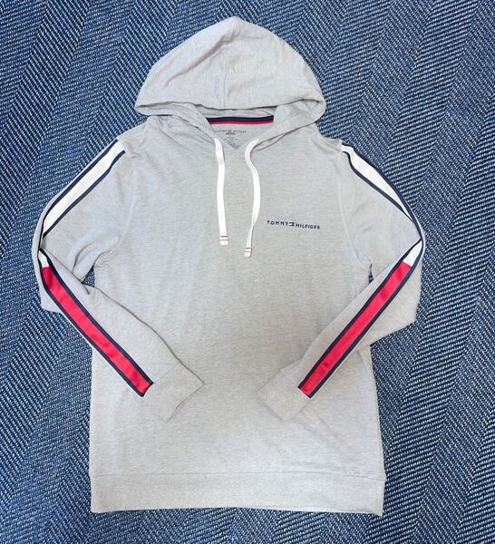 Tommy Hilfiger パーカー グレー M メンズ