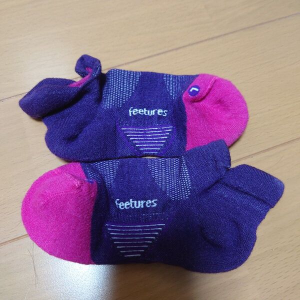 Feetures ランニングソックス MERINO10 CUSHIONS S 未使用