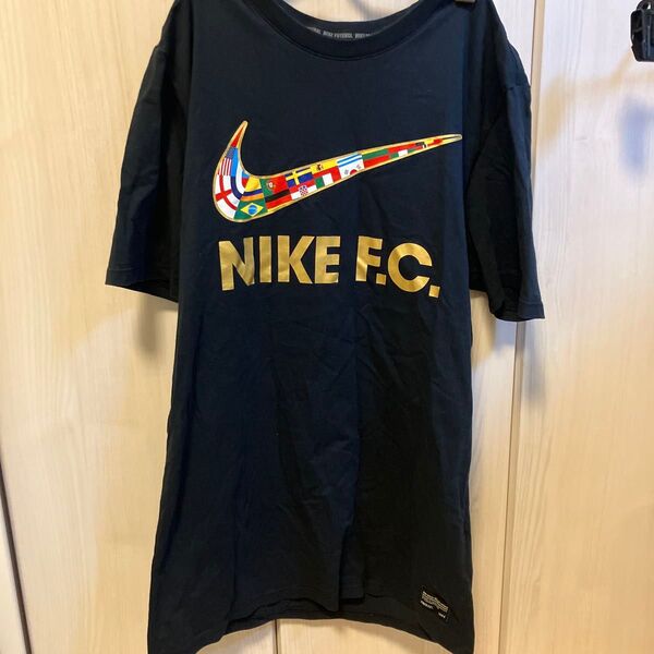 ナイキ NIKE Tシャツ 長友 国旗 フラッグ Mサイズ
