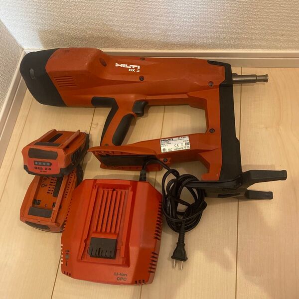 HILTI ヒルティ 充電式鋲打機 BX 3-ME コンクリートネイラバッテリー式鉄砲