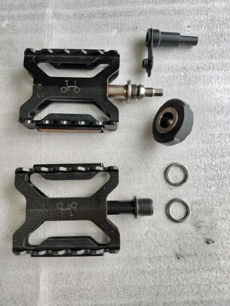BROMPTON フラットペダル SUPERLIGHT QUICK RELEASE PEDAL ブラック p line 外し