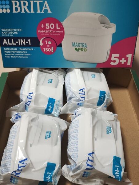 新品 4個 BRITA マクストラ プロ 交換用 フィルター カートリッジ ブリタ