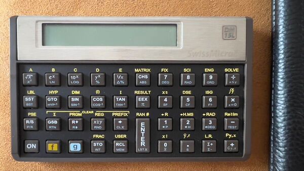 SwissMicros製 RPN関数電卓 DM15L