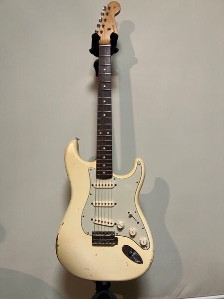 2013年初期モデル ローズ指板 Fender Mexico Road worn Stratcaster
