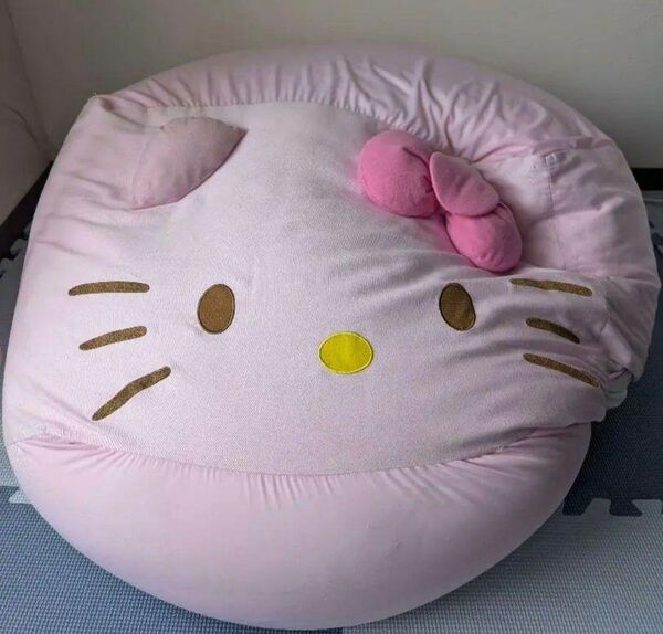 Sanrio ハローキティ 人を駄目にするビーズクッション