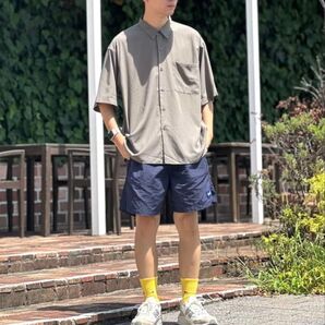 BEAMS ソリッド イージーフィット ミニレギュラーカラー 半袖シャツ グレー S