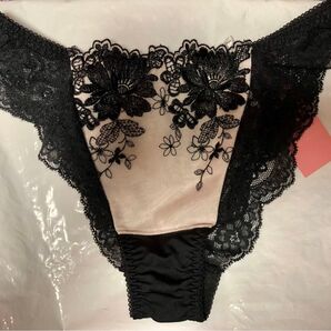 [新品未使用}ルジェ 黒レースショーツ M