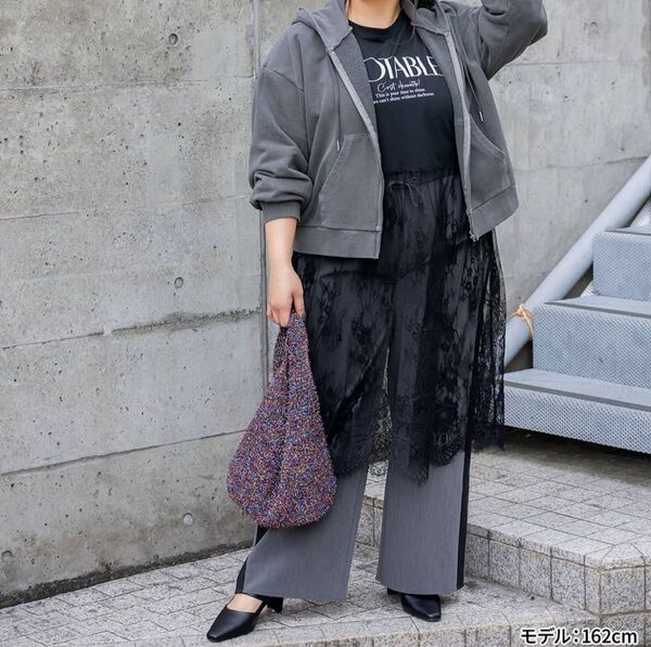 【新品未使用】大きいサイズ 裾ロングレース ロンT ワンピース チュニック 長袖