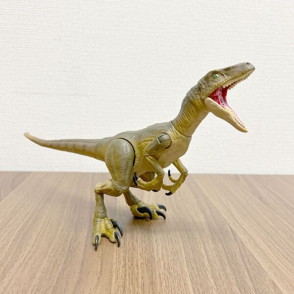 マテル ヴェロキラプトル ジュラシックパーク アンバーコレクション 恐竜 フィギュア