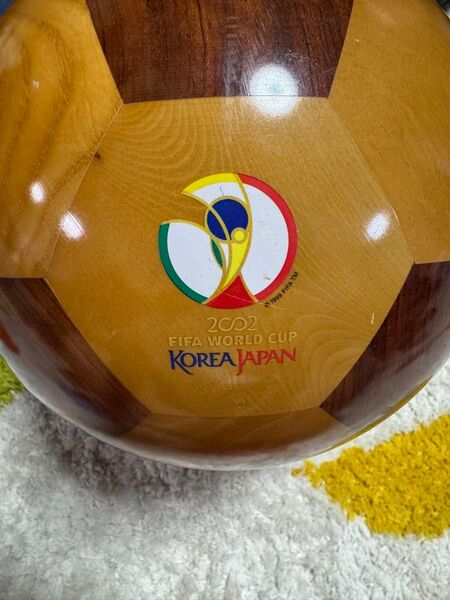希少 FIFA 2002年 日韓ワールドカップ 木製サッカーボール molten/5号