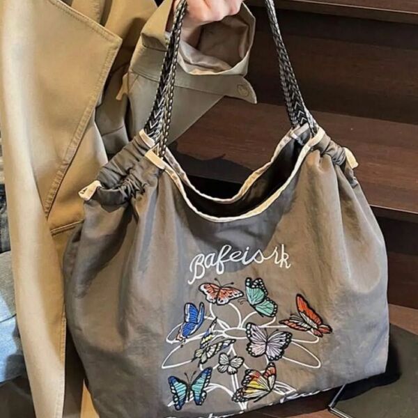 トートバッグ エコバッグ 刺繍バッグ ボールアンドチェーン ナイロン 買い物バッグ 韓国ファッション 蝶々