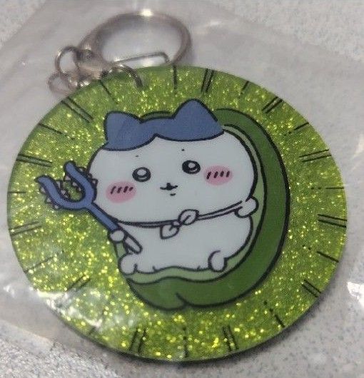 ちいかわ ラメアクリルキーホルダー3 ハチワレ