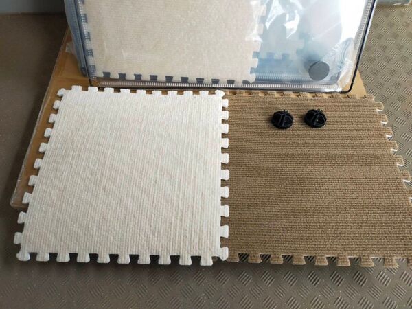 ペットフェンス/ケージと床マットのセットです:約1m四方(ビニール壁:50cm×50cm×8枚)※犬・うさぎ・ハムスター等小動物用