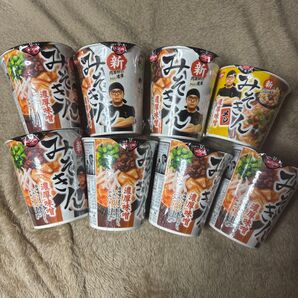 新商品 みそきん ラーメン 7個、めし1個