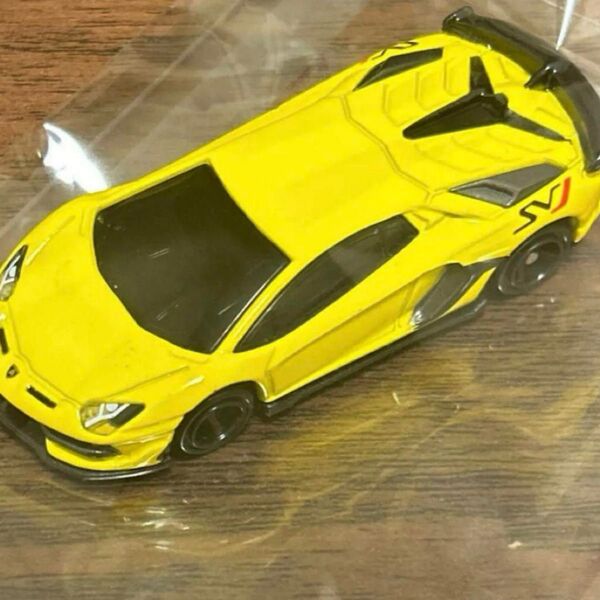 トミカ】#ランボルギーニ #アヴェンタドール #SVJ