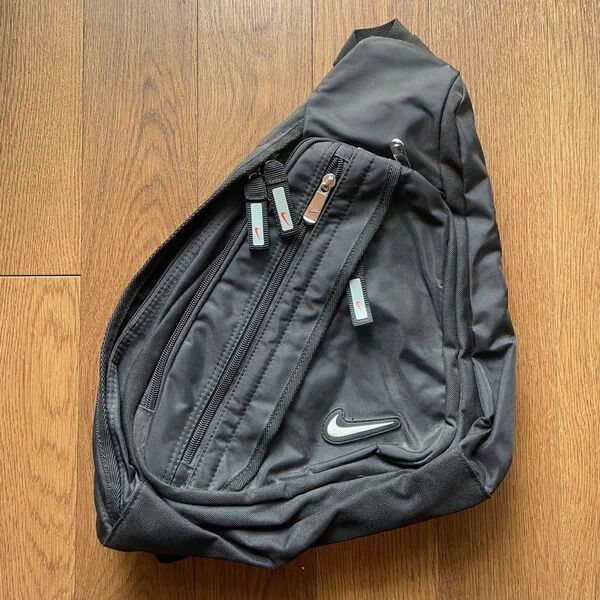 【Y2K】00s Nike スリングバッグ ワンショルダーバッグ ナイキ ボディバッグ