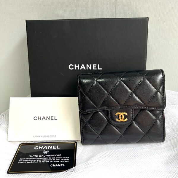 CHANEL シャネル マトラッセ ラムスキン 折り財布 三つ折り コンパクト ブラック 黒 財布