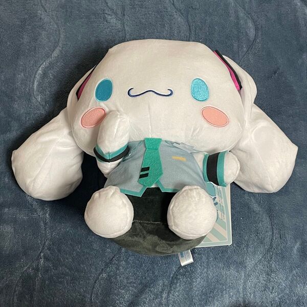 初音ミク×シナモロール Lぬいぐるみ シナモロール