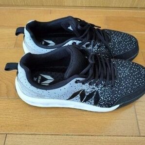 【マンダム】ニット 安全靴 セーフティシューズ グレー×ブラック 26.5cm