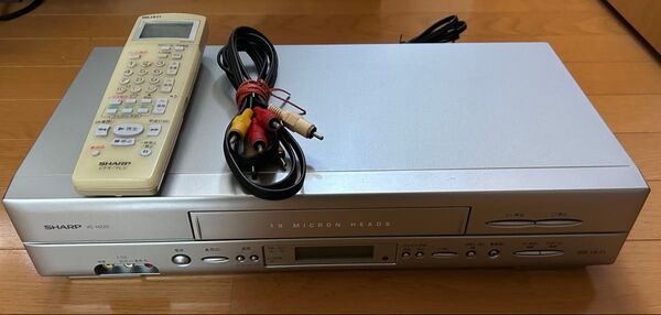 SHARP VC-H220 VHSビデオデッキ 本体とリモコン付き