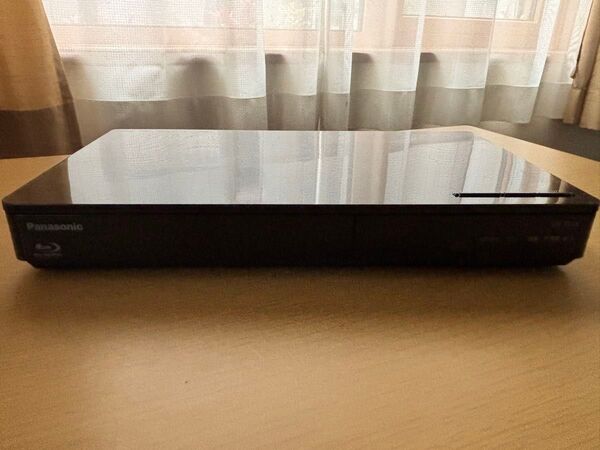 Panasonic VIERA UN-TD6S ブルーレイレコーダー 本体 別売りリモコン 他おまけ付き
