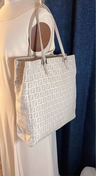 正規品 FENDI ズッキーノ フェンディ トートバッグ キャンバス ベージュ