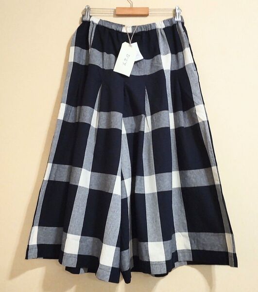 *新品・タグ付* dgy デコカンパニー チェックガウチョパンツ L ネイビー