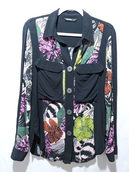 Desigual デシグアル テロンシャツ ブラック×ボタニカル S 薄手