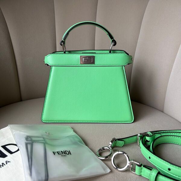 FENDI フェンディ ピーカブー アイシーユー プチ グリーン 8BN335