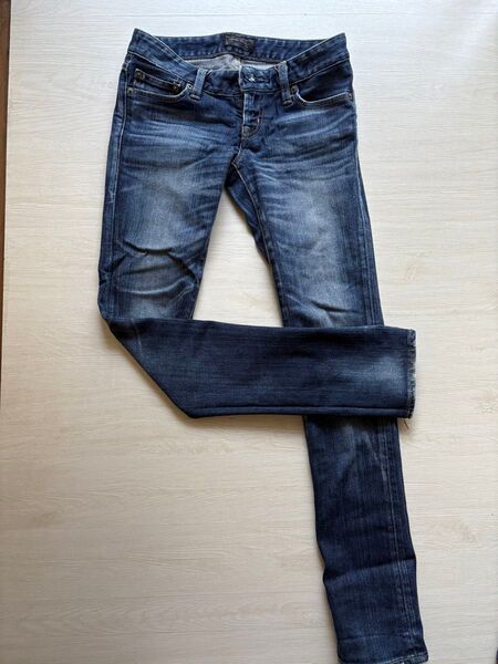 moussy デニム 25
