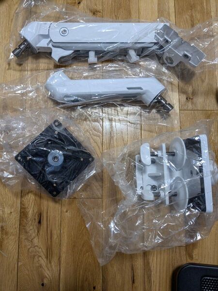 エルゴトロンHX ほぼ未使用 モニターアーム ホワイト