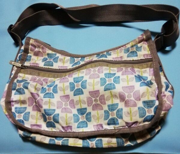 LeSportsac レスポートサック 花柄 ショルダーバッグ