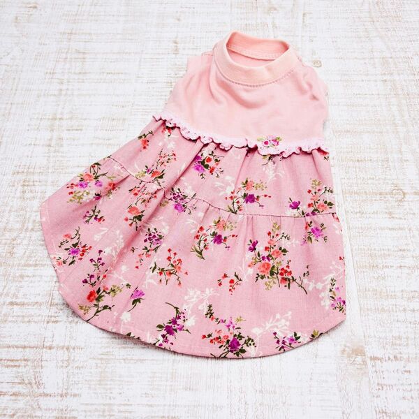 【現品限り】犬服 くすみピンク花柄 ワンピース ウエストフリル付き XS②27