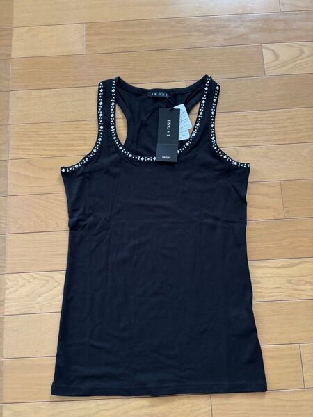 新品・未使用 INGNI ラインストーン付き タンクトップ(M )