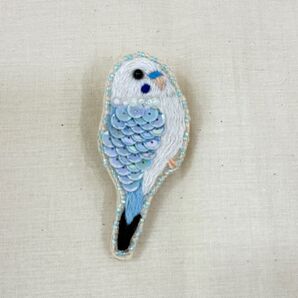 セキセイインコ刺繍ブローチハンドメイド