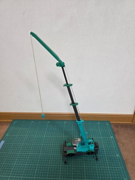クレーン車 模型