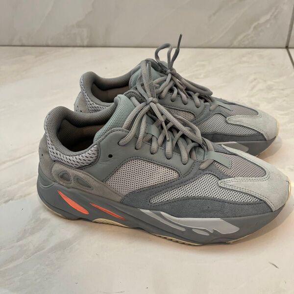 YEEZY BOOST 700 27cm