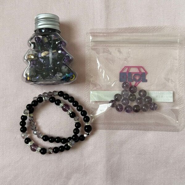 【未使用】JOJO ビーズ ボトル入りビーズ&ハンドメイド作品