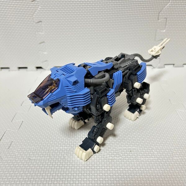 完品 美品 旧ゾイド シールドライガー メカ生体版 昭和版 動作確認済 TOMY トミー ZOIDS