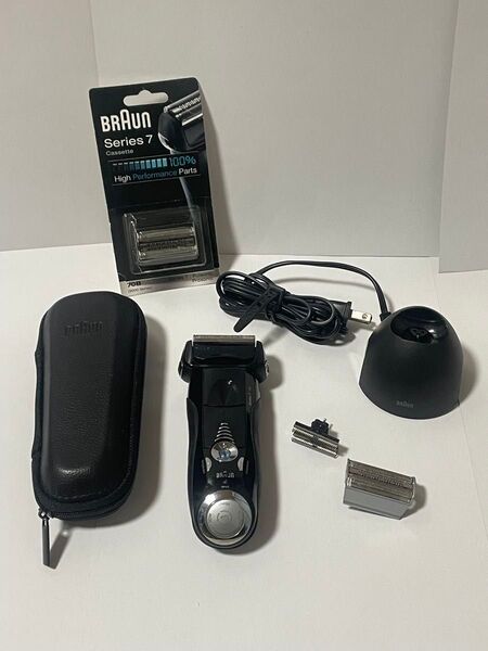 部品取りに BRAUN Series 7 本体ジャンク扱い 電気シェーバー シェーバー BRAUN ブラウン シリーズ7