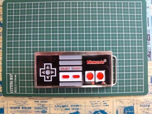 ＮＥＳ　バックル　ファミコン　ベルト　任天堂　nintendo 2006 非鉄製　