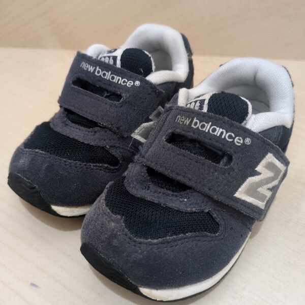 new balance キッズスニーカー ネイビー