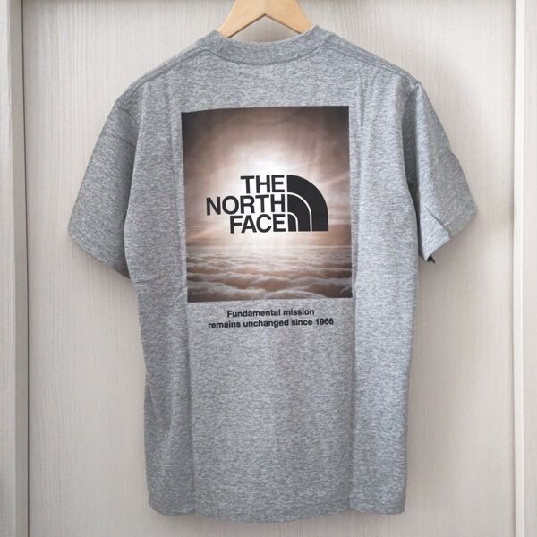新品!THE NORTH FACE Tシャツ(Mサイズ)