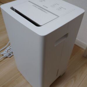 アイリスオーヤマ 衣類乾燥除湿機 コンプレッサー式 IJC-P70-W