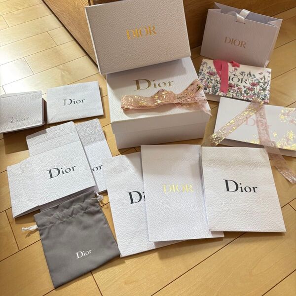 Dior ディオール ショッパー 空箱 ギフトボックス リボン