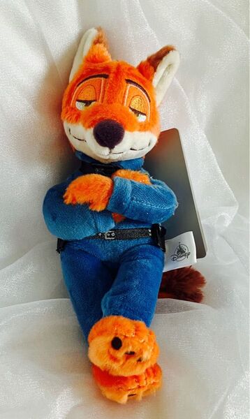 ディズニーストア ズートピア ニック・ワイルド ぬいぐるみキーホルダー・キーチェーン ウトウト 新品